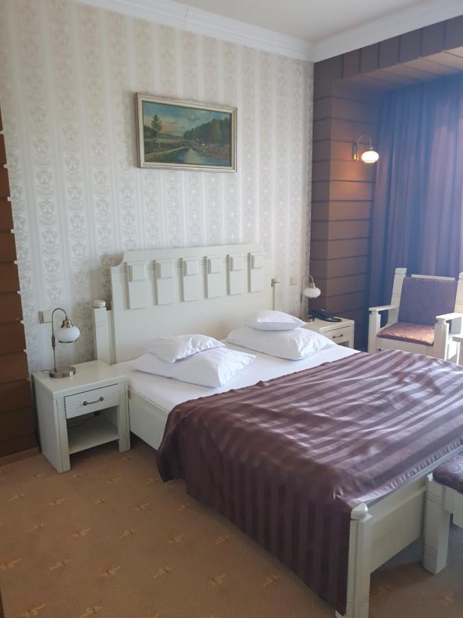 Anette Resort & Spa Covaci Luaran gambar