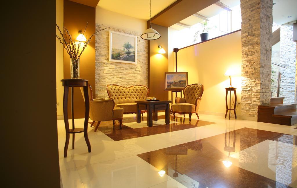 Anette Resort & Spa Covaci Luaran gambar