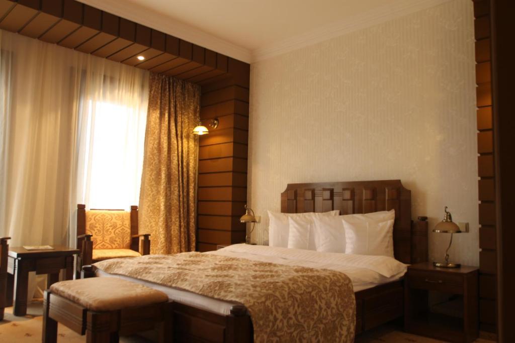 Anette Resort & Spa Covaci Bilik gambar